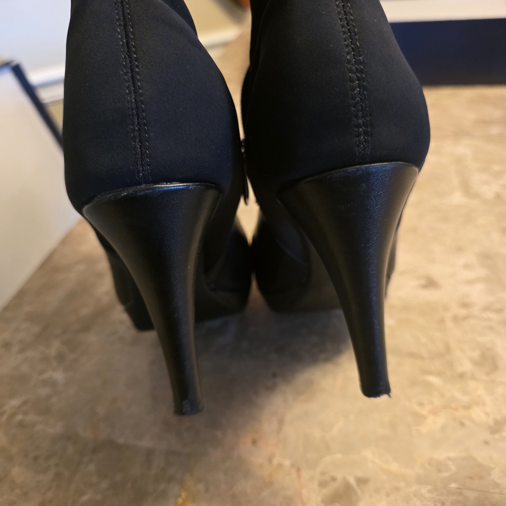 Adrienne Vittadini Black Over the Knee Boots - Picture 3 of 6